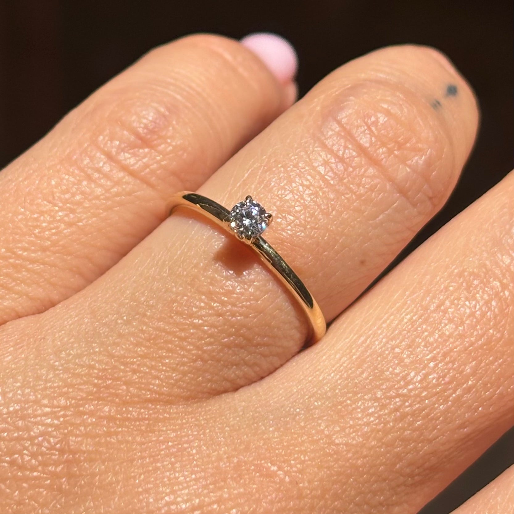 Пръстен от жълто злато с диамант 0.18 карата